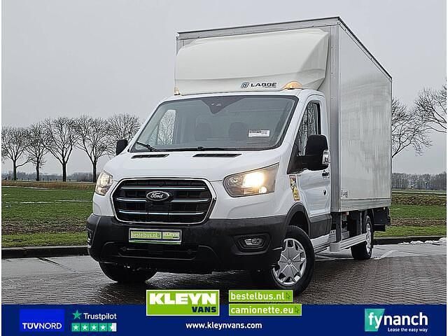 Wit Nieuw 2025 Ford E-Transit Trend Van | € 49.850 (Eerlijke prijs) - Afbeelding 1/3