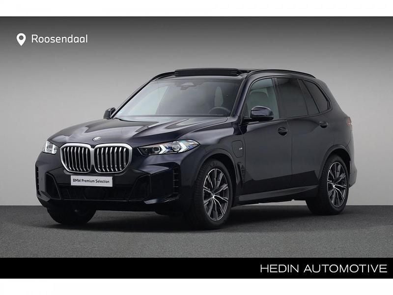 M carbonschwarz metallic (blauw metallic) Gebruikt 2025 BMW X5 Comfort Edition SUV | € 98.440 (Super prijs) - Afbeelding 1/4