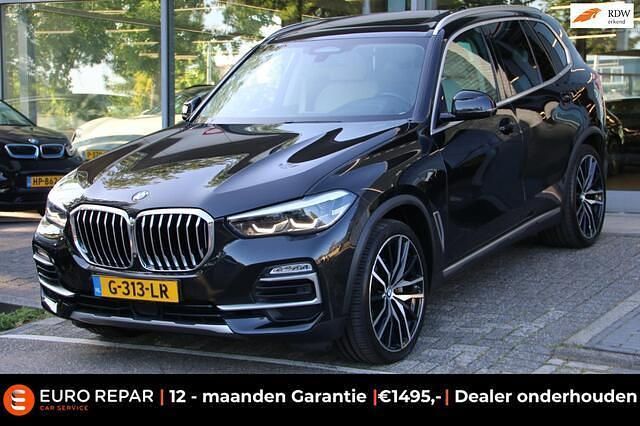 Zwart Gebruikt 2019 BMW X5 Executive SUV | € 46.995 (Goede deal) - Afbeelding 1/4