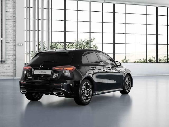 Nieuw Mercedes A250 Business 163 PK (119 kW) 2026 Zwart Hatchback