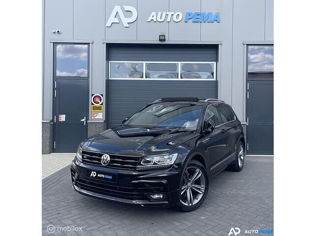 Zwart Gebruikt 2018 VW Tiguan R-line SUV | € 20.850 (Eerlijke prijs) - Afbeelding 1/4