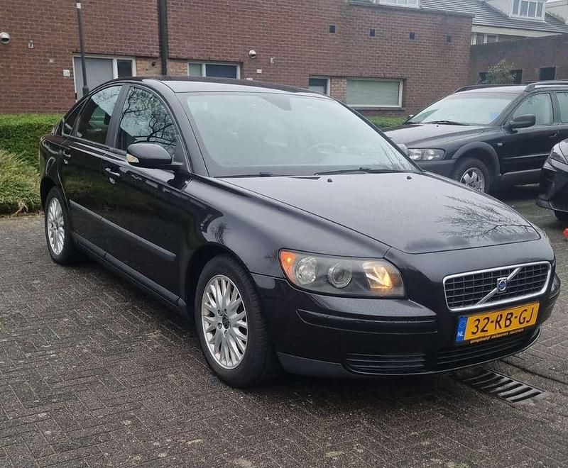 Occasion Volvo S40 Kinetic 125 PK (91 kW) 2005 Zwart Sedan