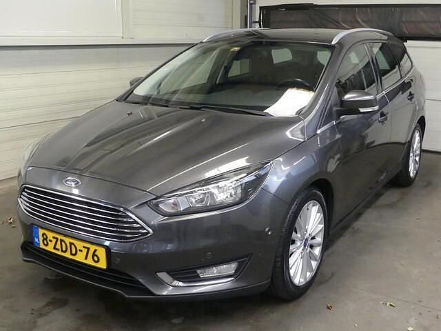Grijs Gebruikt 2014 Ford Focus Stationwagen | € 5.445 (Eerlijke prijs) - Afbeelding 1/4
