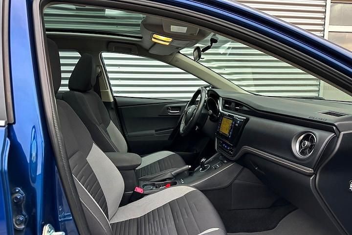 Occasion Toyota Auris Hybrid Trend 2017 Blauw Hatchback