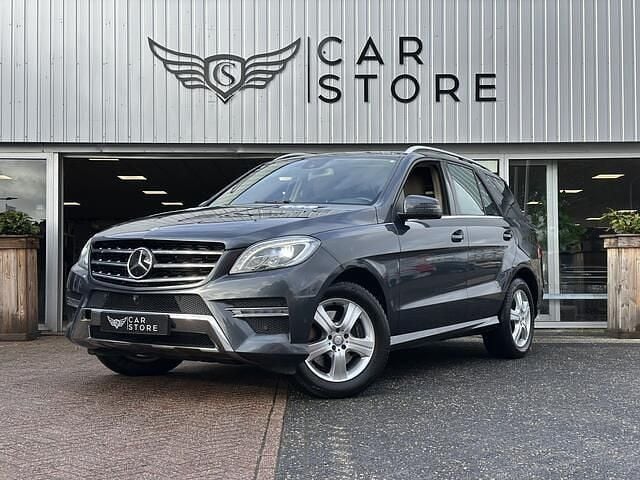 Grijs Gebruikt 2013 Mercedes 350 SUV | € 19.950 (Goede deal) - Afbeelding 1/4
