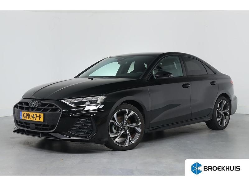 Zwart Occasion 2024 Audi A3 S-Line Sedan | € 34.800 (Eerlijke prijs) - Afbeelding 1/4