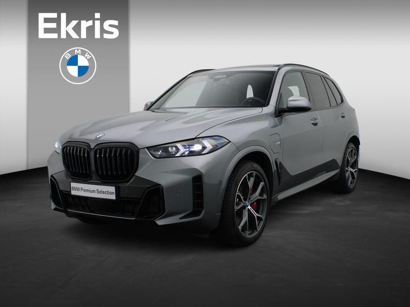 Grijs Gebruikt 2024 BMW X5 M Sport SUV | € 105.950 (Eerlijke prijs) - Afbeelding 1/4