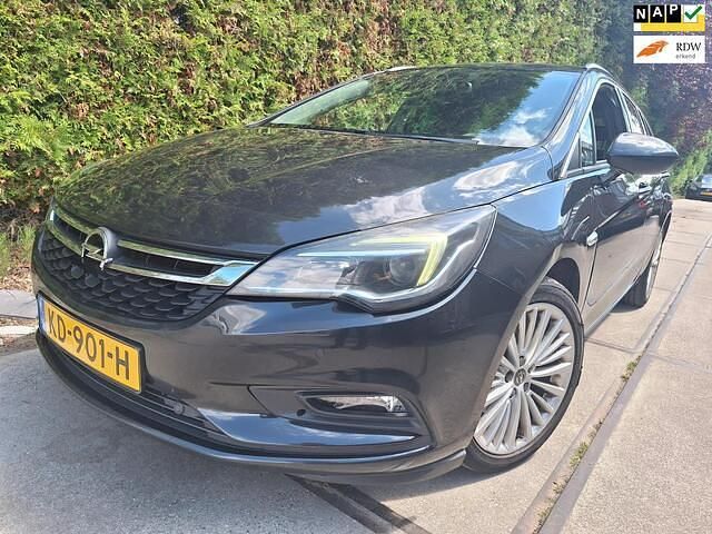 Zwart Gebruikt 2016 Opel Astra Business Stationwagen | € 4.300 - Afbeelding 1/4