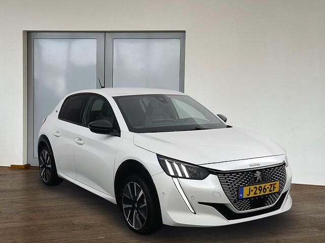 Wit Occasion 2020 Peugeot e-208 GTi Hatchback | € 13.900 (Eerlijke prijs) - Afbeelding 1/4