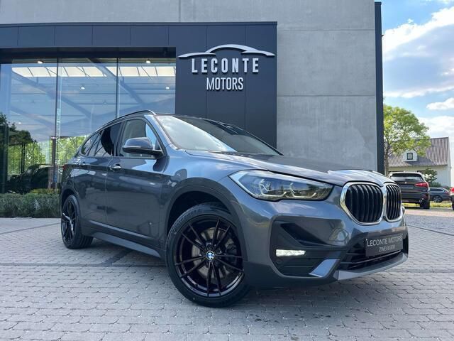 Grijs Gebruikt 2021 BMW X1 SUV | € 28.990 (Goede deal) - Afbeelding 1/4