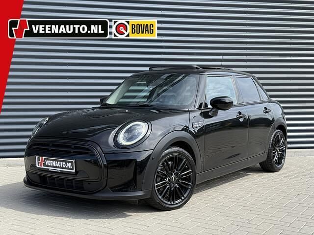 Zwart Gebruikt 2022 Mini Cooper Hatchback | € 29.845 - Afbeelding 1/4