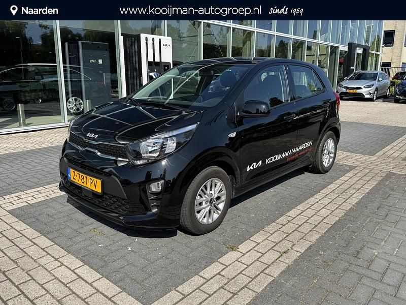 Zwart Occasion 2024 Kia Picanto Hatchback | € 15.900 (Eerlijke prijs) - Afbeelding 1/4