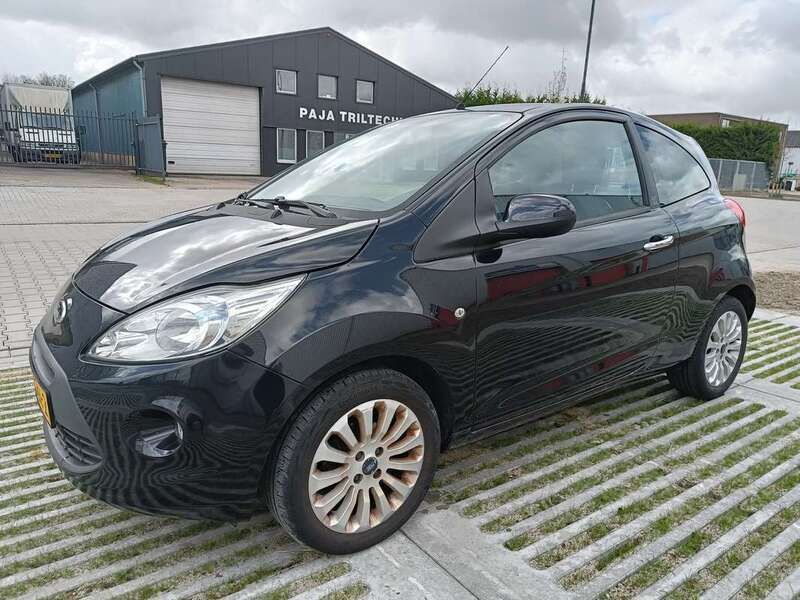 Zwart Gebruikt 2012 Ford Ka Titanium X Hatchback | € 3.900 (Eerlijke prijs) - Afbeelding 1/4