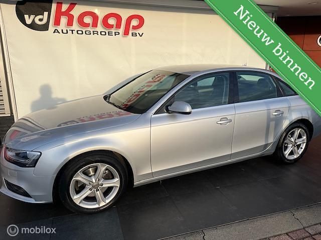 Grijs Occasion 2013 Audi A4 Business Sedan | € 6.999 (Eerlijke prijs) - Afbeelding 1/4