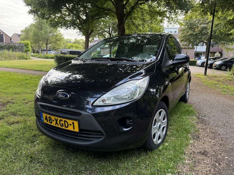 Zwart Gebruikt 2012 Ford Ka Cool & Sound Edition Hatchback | € 3.000 (Super prijs) - Afbeelding 1/4