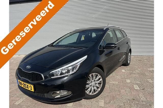 Zwart Gebruikt 2013 Kia Ceed Sportswagon Plus Stationwagen | € 3.448 (Super prijs) - Afbeelding 1/4