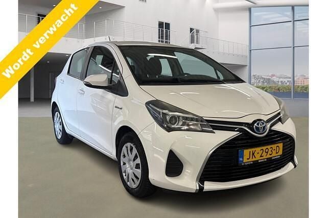 Wit Gebruikt 2016 Toyota Yaris Hatchback | € 13.899 (Eerlijke prijs) - Afbeelding 1/4