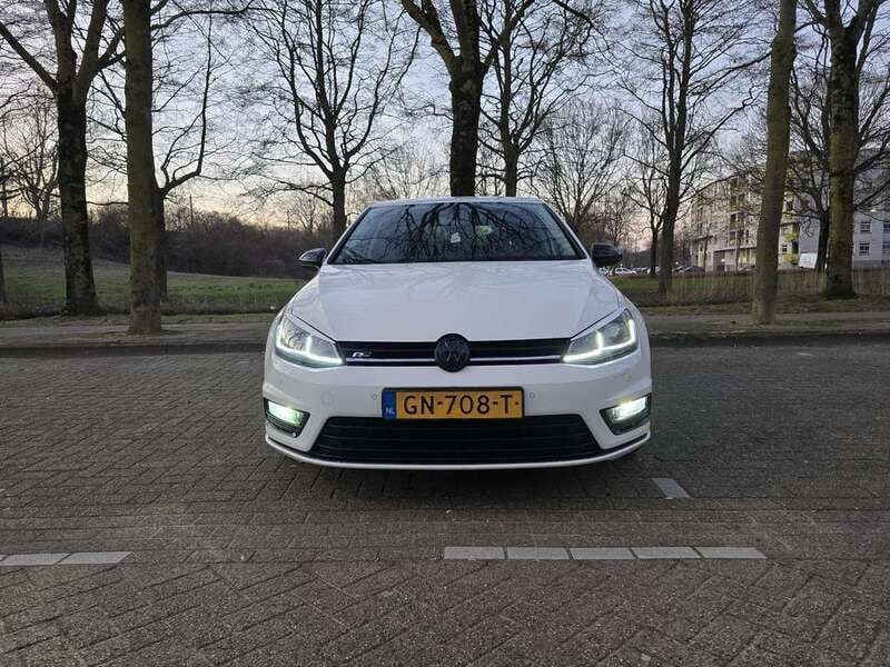 Gebruikt 2015 VW Golf VII Edition Stationwagen | € 9.700 (Duur) - Afbeelding 1/4