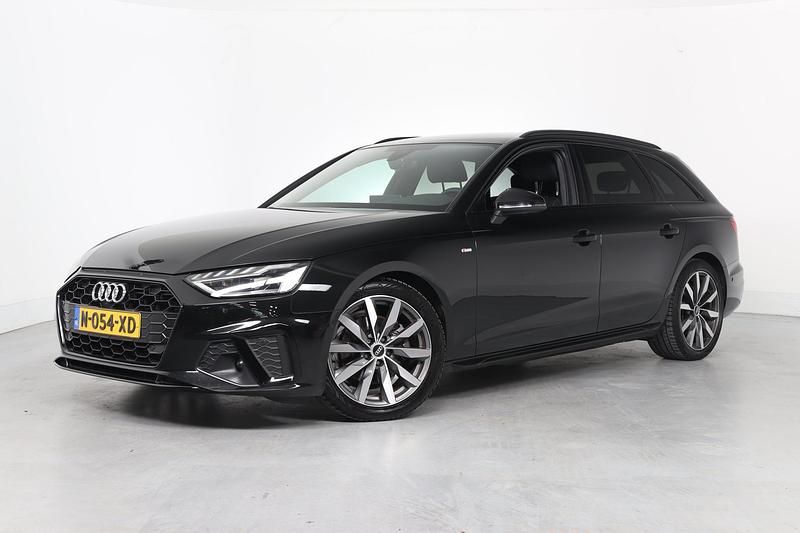 Occasion Audi A4 Competition 150 PK (110 kW) 2022 Zwart Stationwagen