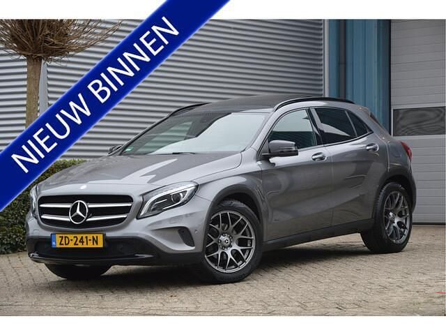 Grijs Occasion 2014 Mercedes GLA200 Edition 1 SUV | € 13.950 (Eerlijke prijs) - Afbeelding 1/4