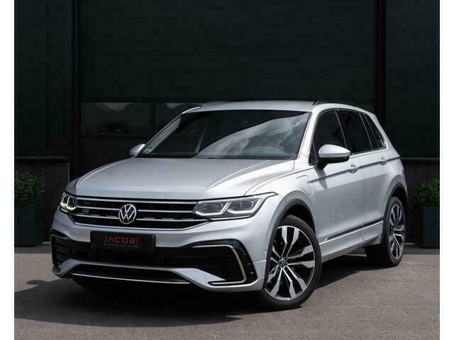 Zilver Gebruikt 2021 VW Tiguan R-line SUV | € 57.500 - Afbeelding 1/4