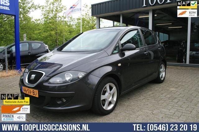 Zwart Gebruikt 2006 Seat Altea Reference MPV | € 2.150 (Eerlijke prijs) - Afbeelding 1/4