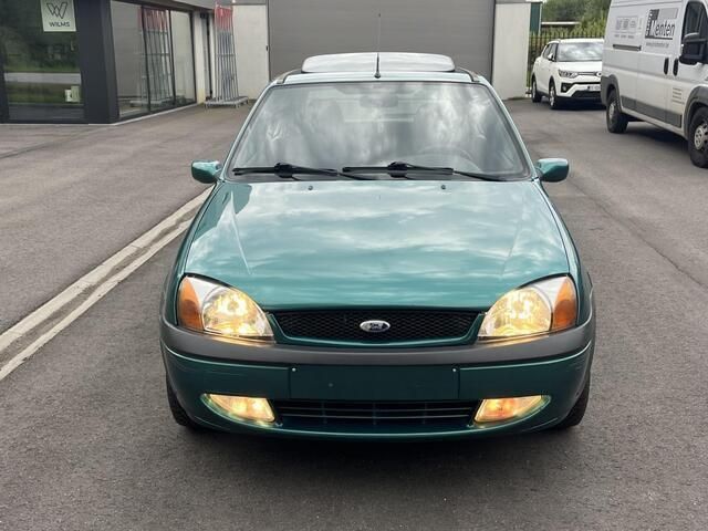 Groen Gebruikt 2001 Ford Fiesta Zetec Hatchback | € 1.950 (Duur) - Afbeelding 1/4