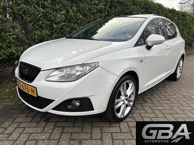 Wit Occasion 2009 Seat Ibiza Stylance Hatchback | € 3.945 (Eerlijke prijs) - Afbeelding 1/4