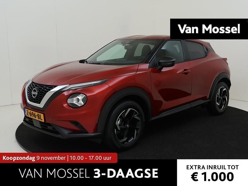 Rood Gebruikt 2024 Nissan Juke N-Connecta SUV | € 24.925 (Eerlijke prijs) - Afbeelding 1/4