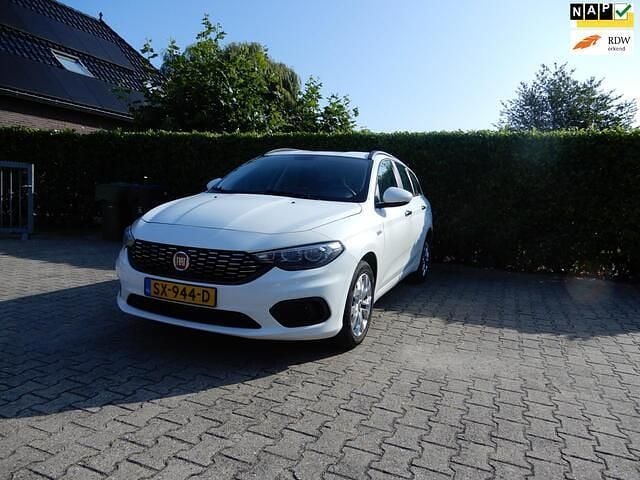Occasion Fiat Tipo Pop Star 95 PK (69 kW) 2018 Wit Stationwagen