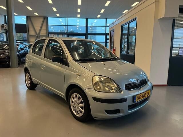 Occasion Toyota Yaris 65 PK (47 kW) 2004 Blauw Hatchback
