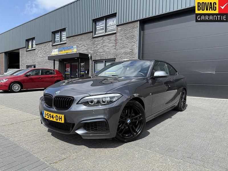 Grijs Gebruikt 2020 BMW 218 Executive Coupé | € 22.750 (Goede deal) - Afbeelding 1/4