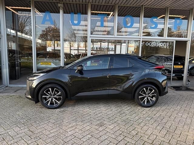 Occasion Toyota C-HR Executive 140 PK (102 kW) 2025 Zwart SUV