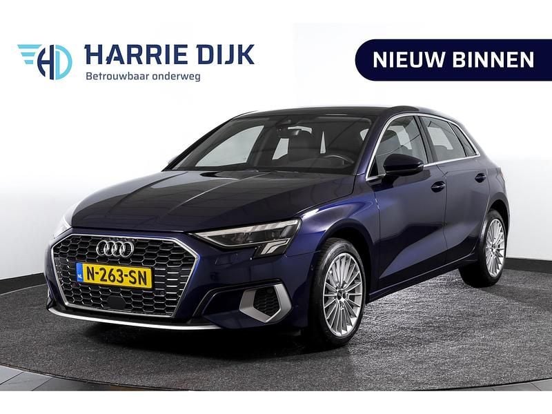 Blauw Gebruikt 2022 Audi A3 Advanced Hatchback | € 23.995 (Eerlijke prijs) - Afbeelding 1/4