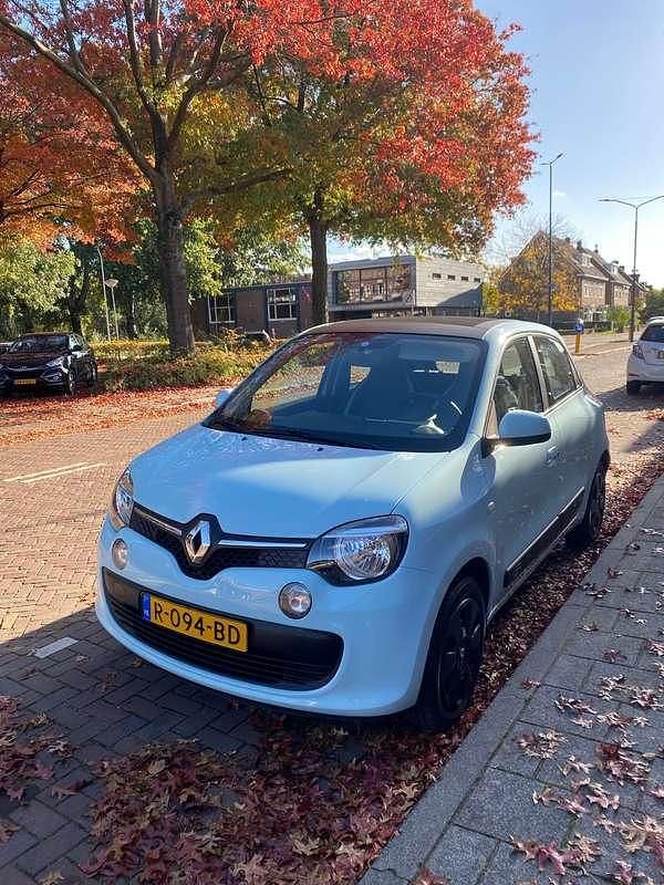 Blauw Occasion 2017 Renault Twingo Expression Hatchback | € 7.950 (Eerlijke prijs) - Afbeelding 1/4
