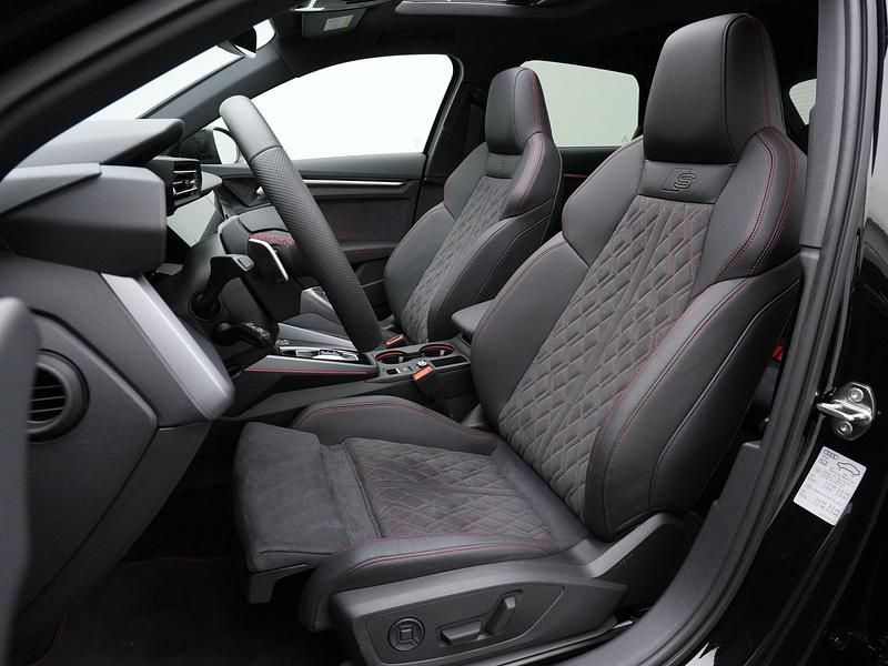 Occasion Audi A3 Sportback e-tron Comfort 272 PK (200 kW) 2025 Zwart Hatchback