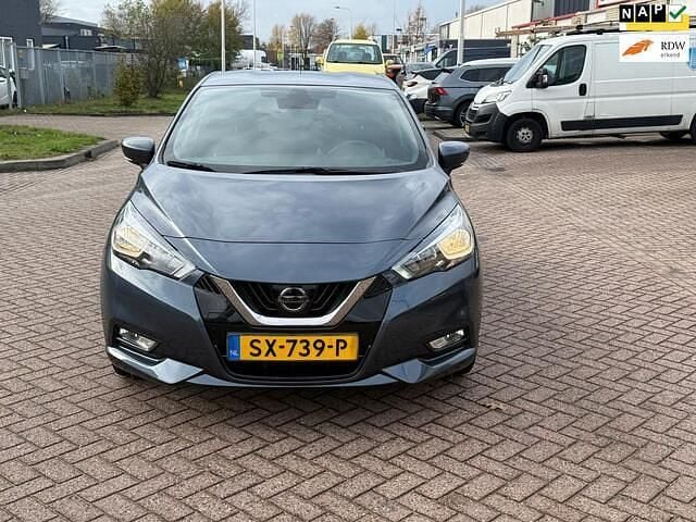 Grijs Gebruikt 2018 Nissan Micra N-Connecta Hatchback | € 9.899 (Goede deal) - Afbeelding 1/4