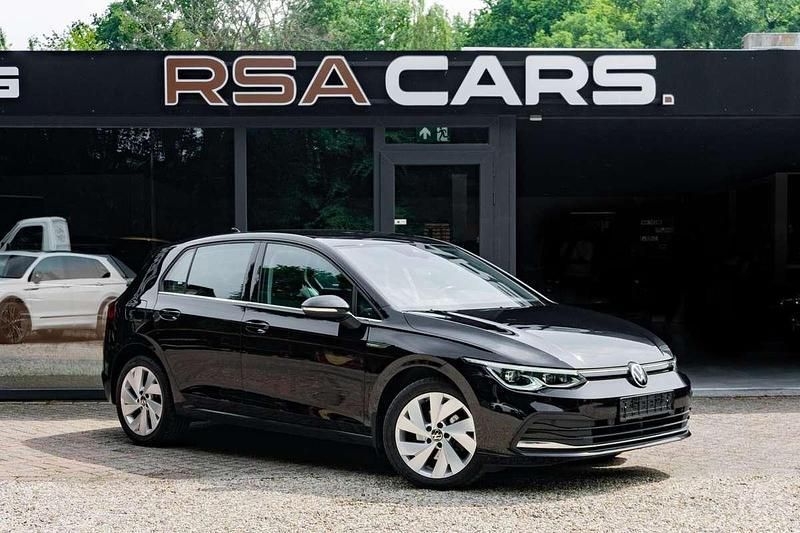 Zwart, metallic lak Gebruikt 2020 VW Golf Sportsvan Highline MPV | € 22.950 (Eerlijke prijs) - Afbeelding 1/4