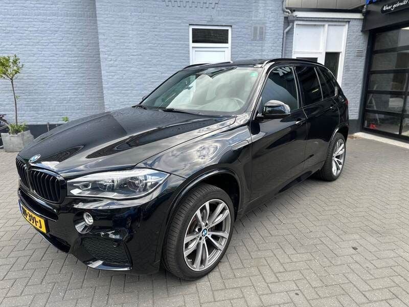 Zwart Gebruikt 2015 BMW X5 Executive SUV | € 26.445 (Eerlijke prijs) - Afbeelding 1/3