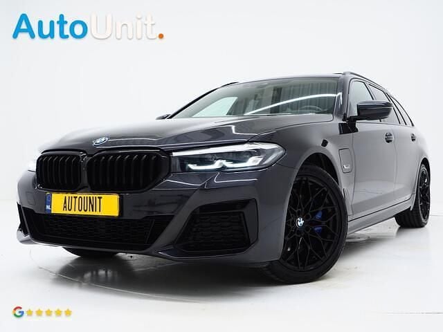 Grijs Gebruikt 2021 BMW 530e M Sport Stationwagen | € 38.940 (Eerlijke prijs) - Afbeelding 1/4