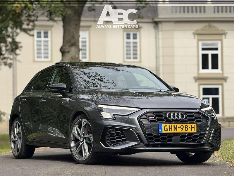 Grijs Gebruikt 2021 Audi S3 Edition .1 Hatchback | € 41.900 (Eerlijke prijs) - Afbeelding 1/4