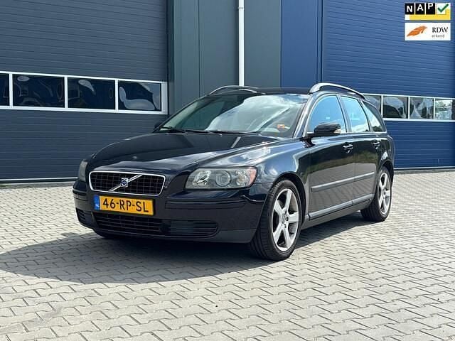 Zwart Gebruikt 2005 Volvo V50 Stationwagen | € 1.950 (Eerlijke prijs) - Afbeelding 1/4