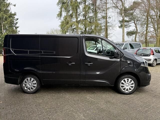 Occasion Opel Vivaro Sport 125 PK (91 kW) 2018 Zwart MPV