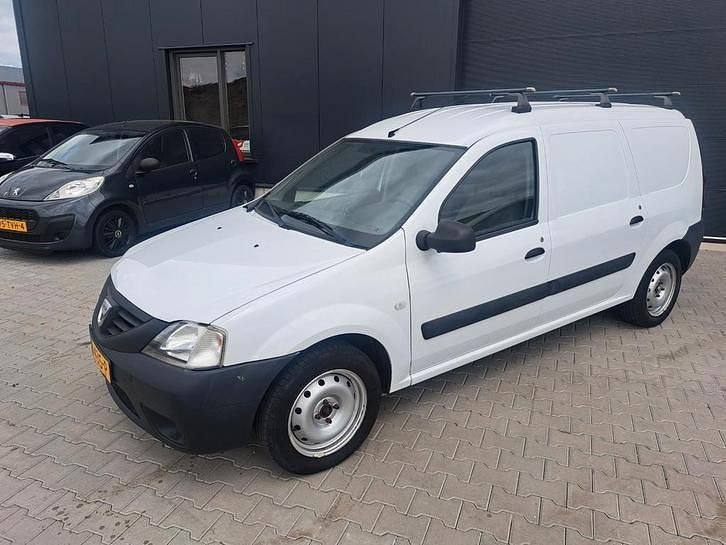 Gebruikt 2010 Dacia Logan | € 3.950 (Iets duurder) - Afbeelding 1/4