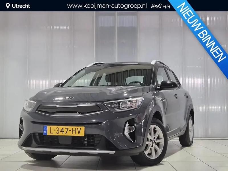 (bpr) perennial grey/black m Gebruikt 2021 Kia Stonic SUV | € 18.799 (Eerlijke prijs) - Afbeelding 1/4