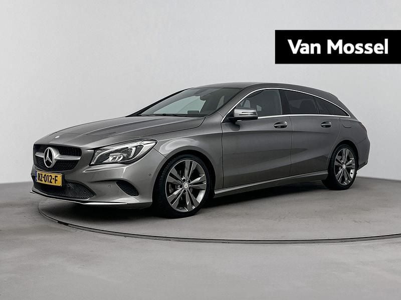 Grijs Gebruikt 2018 Mercedes CLA180 Shooting Brake Business Stationwagen | € 22.435 (Eerlijke prijs) - Afbeelding 1/4