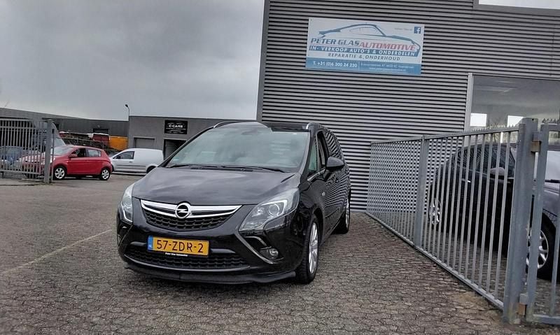 Zwart (metallic) Gebruikt 2012 Opel Zafira Tourer Cosmo MPV | € 5.949 (Super prijs) - Afbeelding 1/4