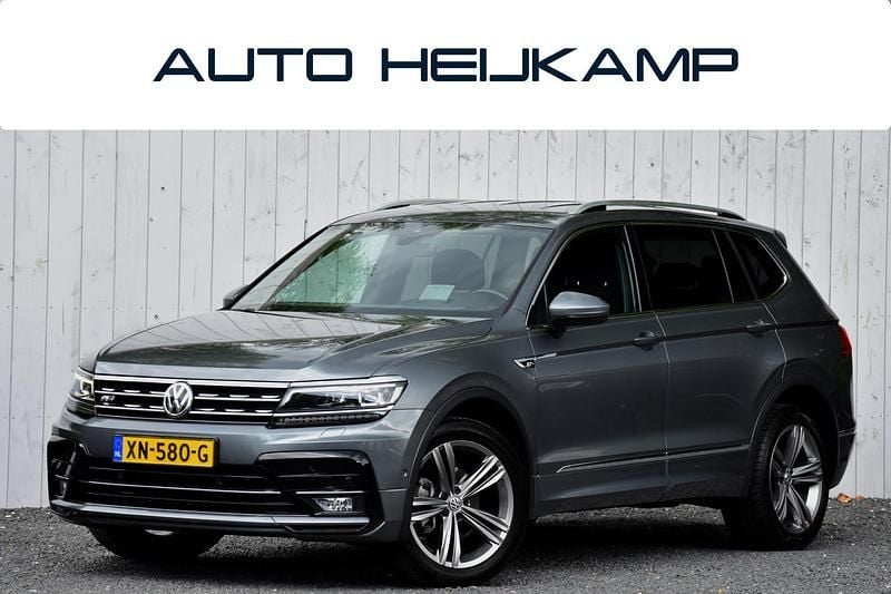 Grijs Gebruikt 2019 VW Tiguan Highline SUV | € 23.950 (Eerlijke prijs) - Afbeelding 1/4