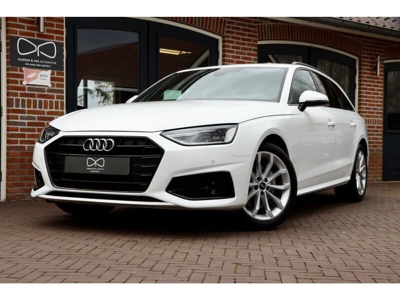 Wit Gebruikt 2022 Audi A4 S-Line Stationwagen | € 24.950 - Afbeelding 1/3