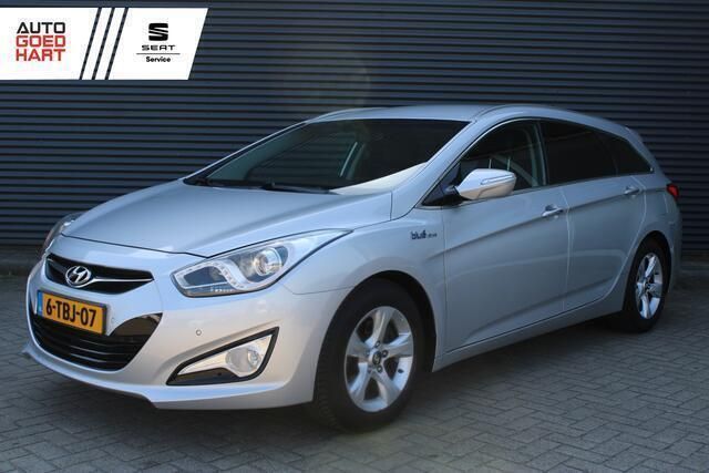 Grijs Gebruikt 2013 Hyundai i40 Edition Stationwagen | € 7.895 (Eerlijke prijs) - Afbeelding 1/4